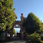 Casa Mantel Panoramic View In Langhe