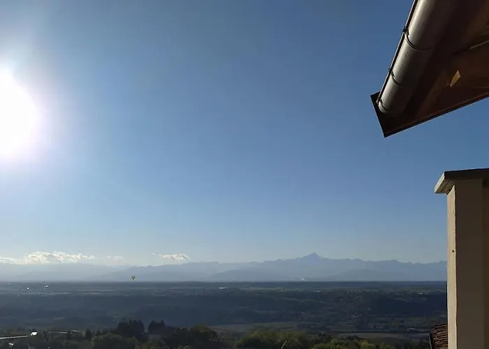 Casa Mantel Panoramic View In Langhe Novello