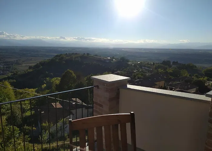 Casa Mantel Panoramic View In Langhe Feriehus