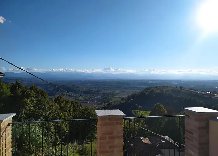 Casa Mantel Panoramic View In Langhe